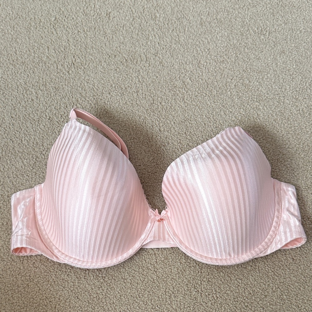 VS NWT pink striped lightly lined bra